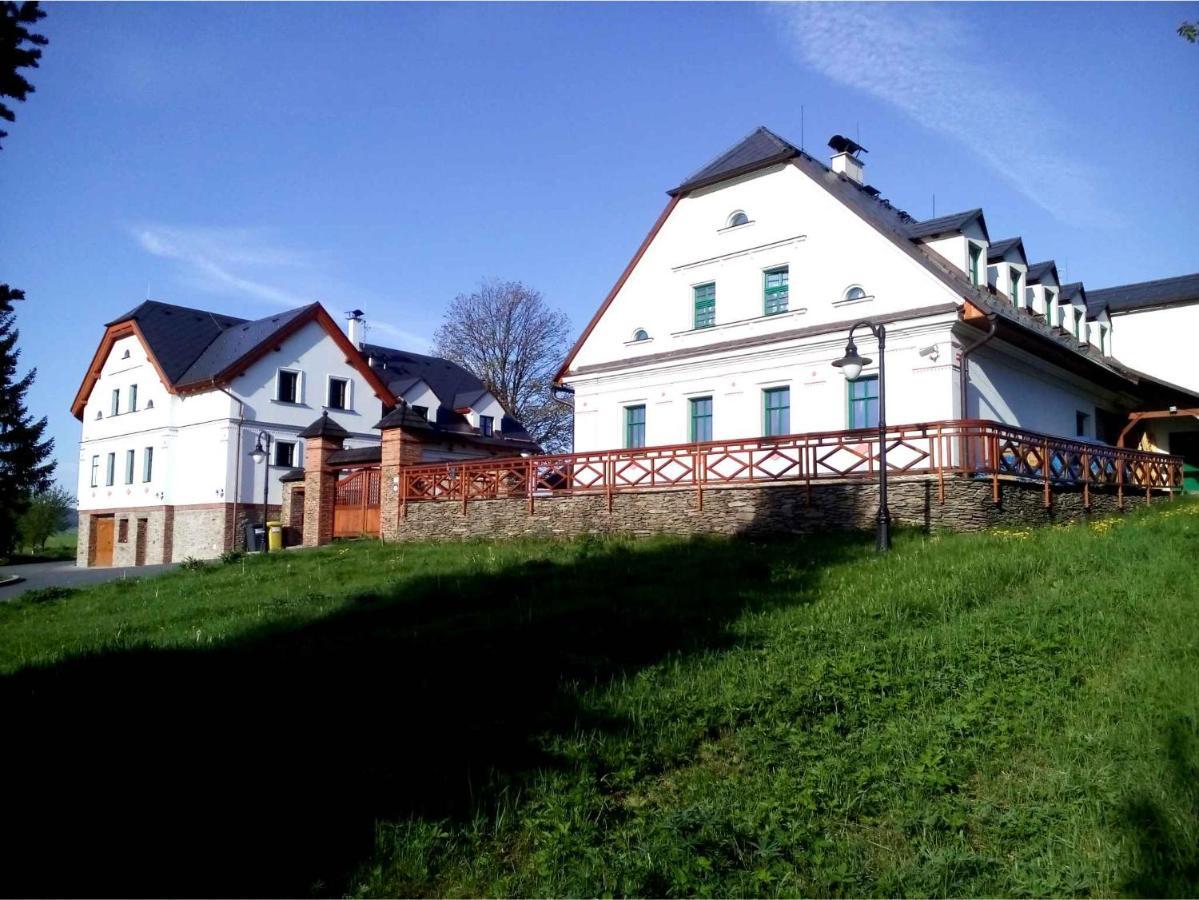 Centrum Slezska Harta Брунталь Екстер'єр фото